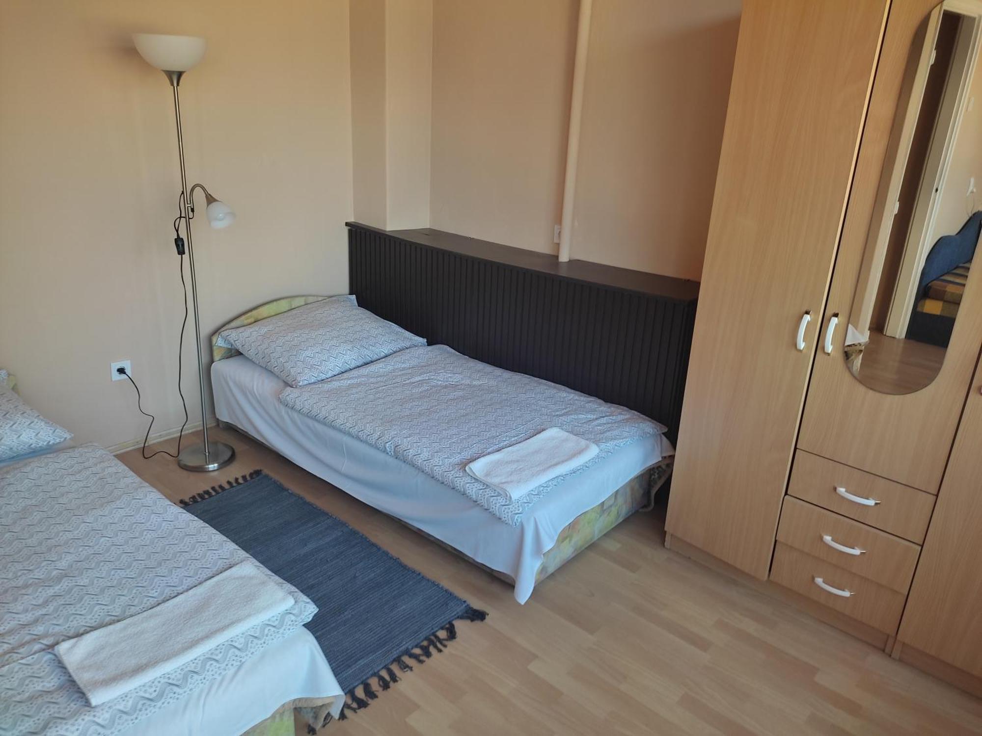 Napsugár Szálló Baja Habitación foto